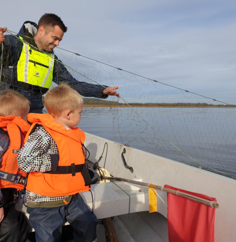 fisketur hentning af garn